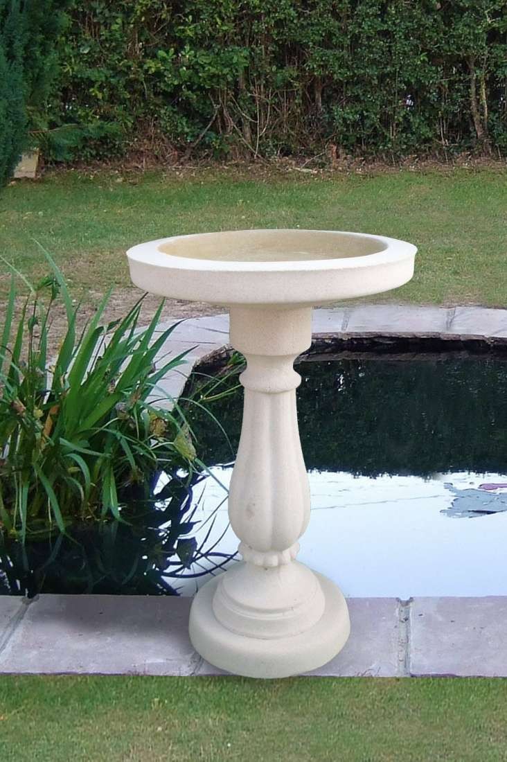 Heritage Birdbath - Image 3